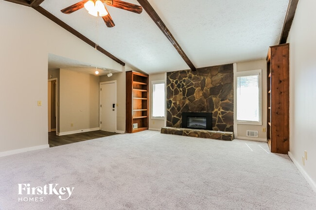 Building Photo - 365 Sea Holly Cir