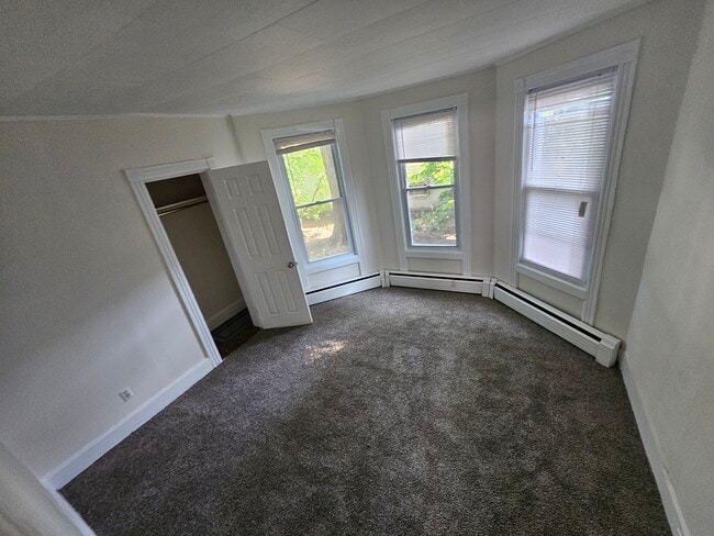 Bedroom - 3 White St