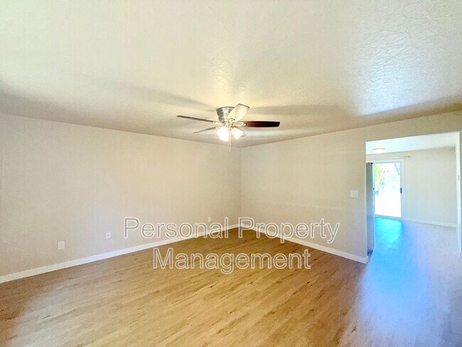 Foto del edificio - 7621 NE 158th Ave