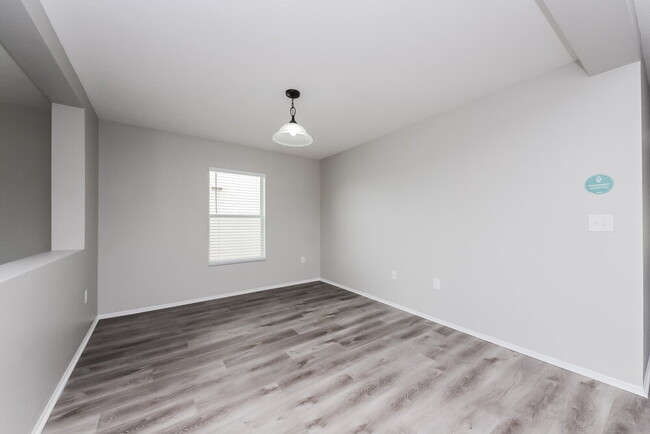 Building Photo - 13548 Pitanga St