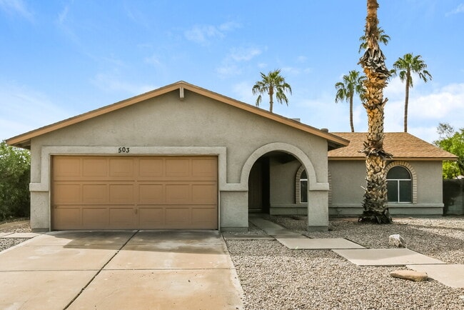 Building Photo - 503 W Cheyenne Dr