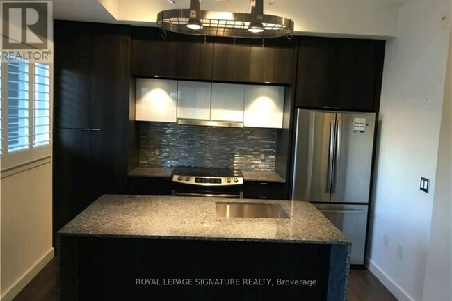 Photo du bâtiment - 5005 Harvard Rd