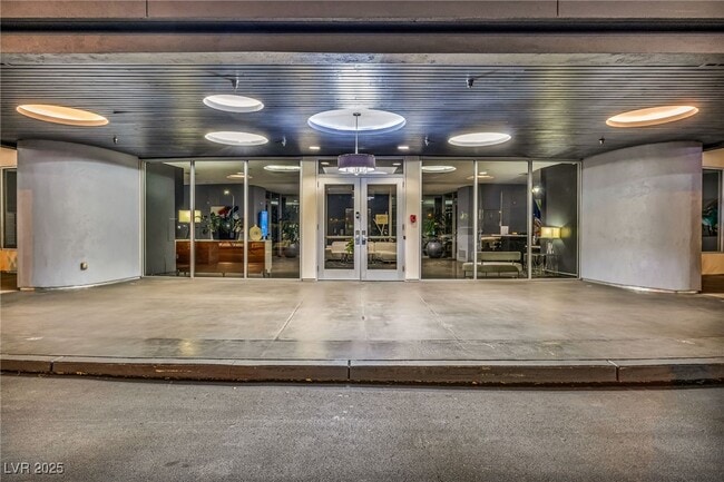 Foto del edificio - 8925 W Flamingo Rd