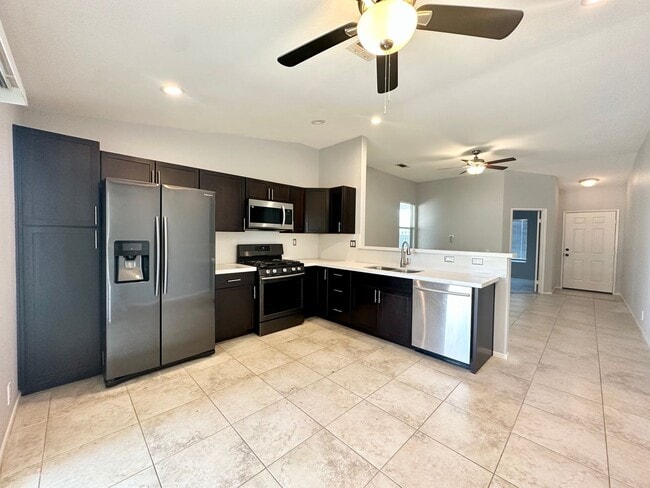 Building Photo - AVAILABLE NOW!!MOVE IN SPECIAL!!! 2 Bedroo...