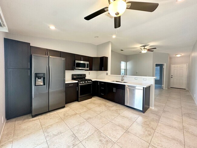 Foto del edificio - AVAILABLE NOW!!MOVE IN SPECIAL!!! 2 Bedroo...