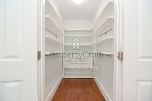 Foto del edificio - 6 Meeting House Ln