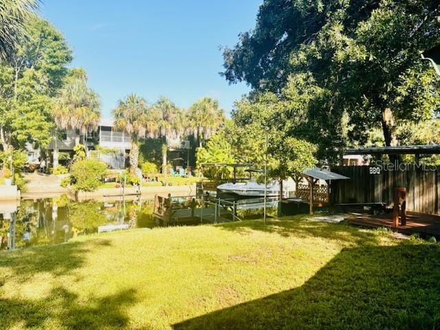 Foto del edificio - 6125 Beacon Point Dr