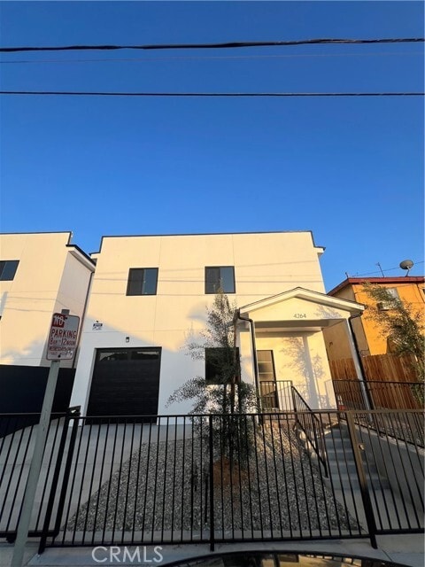 Building Photo - 4264 Capistrano Way