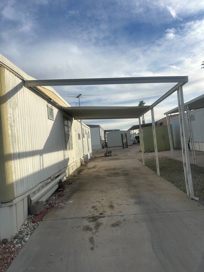 Foto del edificio - 3601 E Wyoming Ave