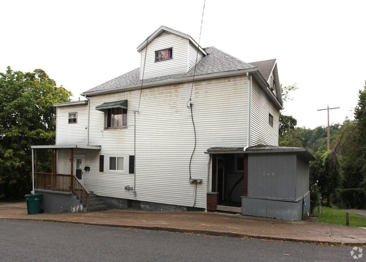 Building Photo - 701 Baltimore Ave