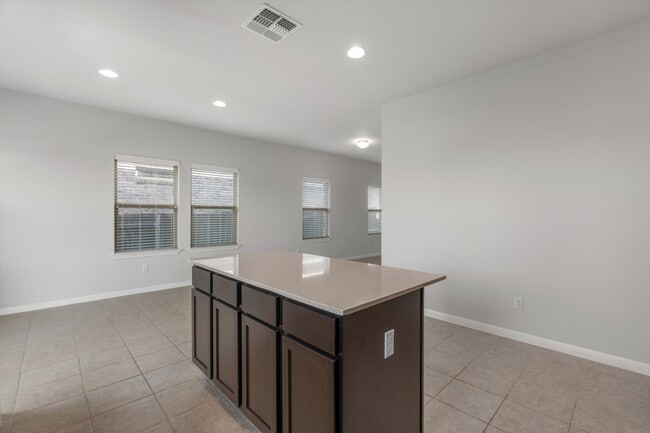 Foto del edificio - 466 Spinnaker Loop