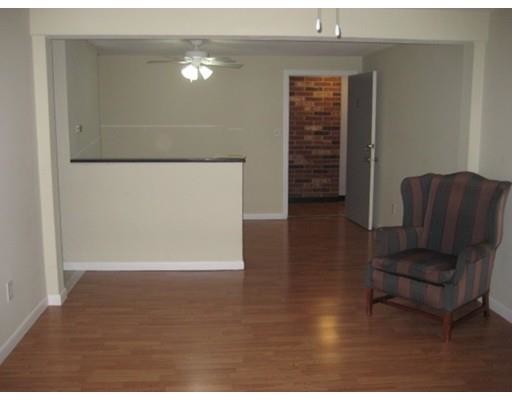 Foto del edificio - 36 Burlington Ave