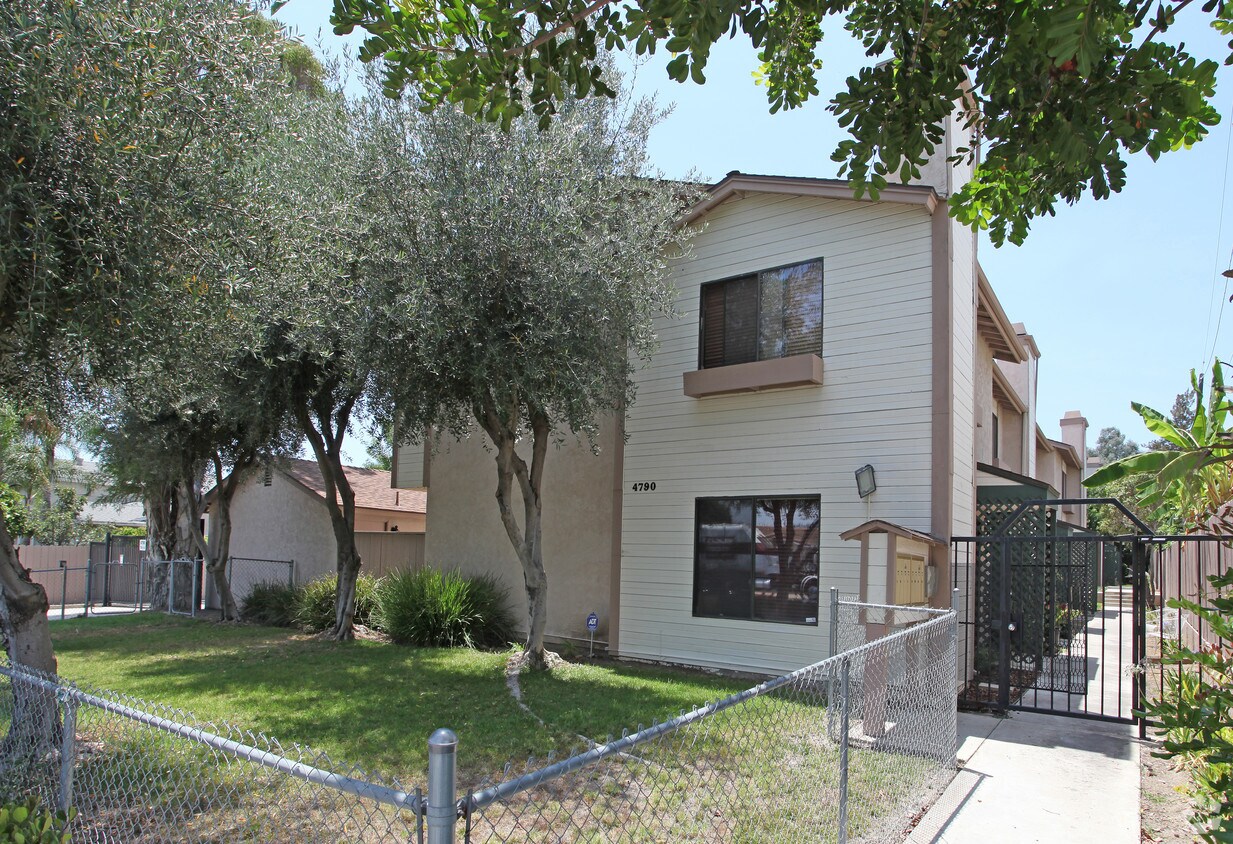 Primary Photo - la Mesa Villa
