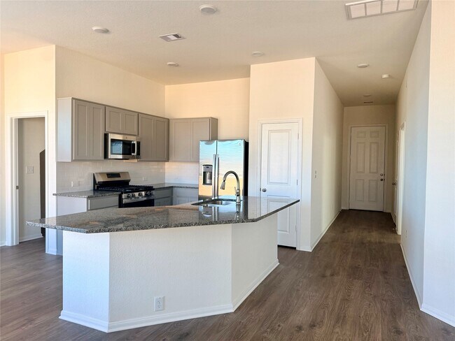 Foto del edificio - 408 Magnolia Ln