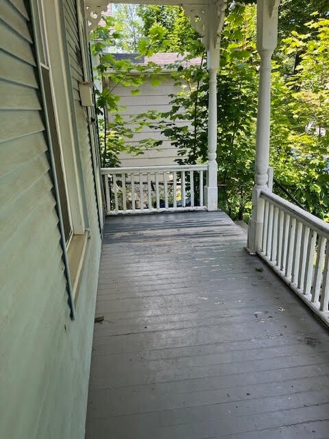 Building Photo - 165 Benton St