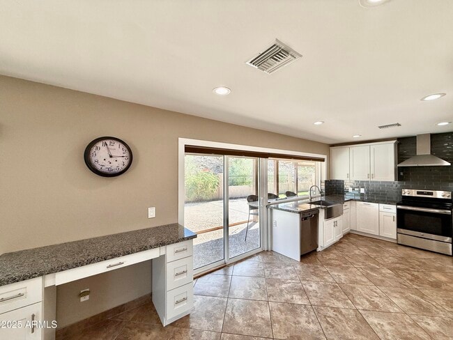 Foto del edificio - 535 W Sweetwater Ave