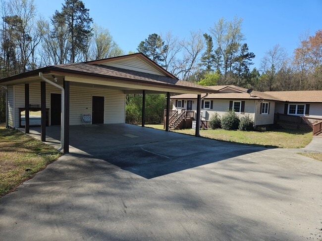Building Photo - New Listing!!