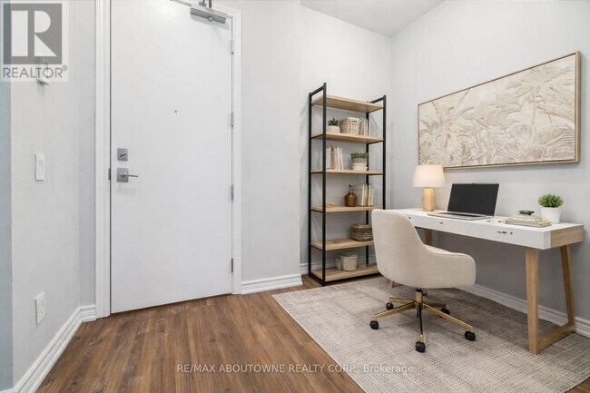 Photo du bâtiment - 40 Esplanade Ln