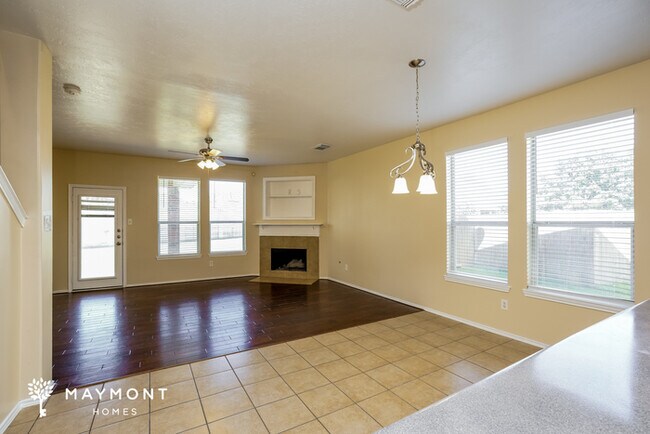 Foto del edificio - 9215 Kransbury Ln