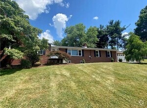 Building Photo - 95 Eastwood Ln