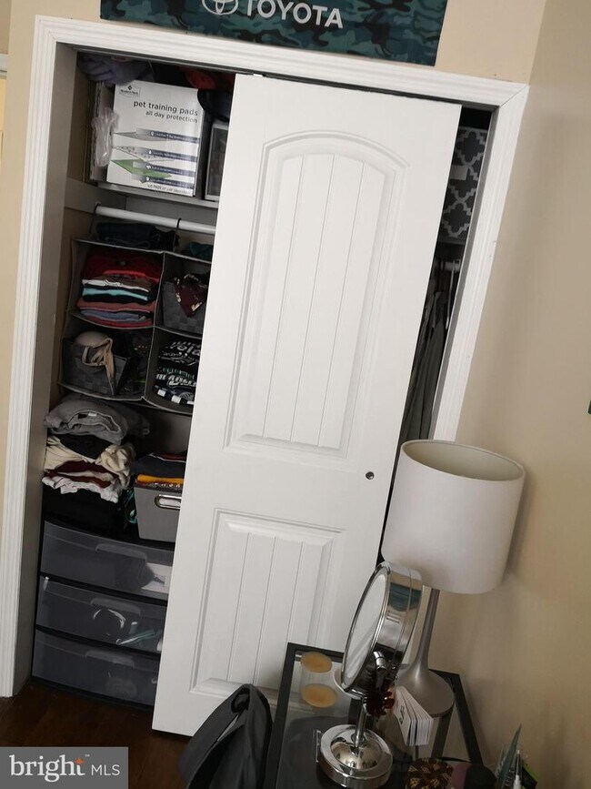 Foto del edificio - 537 N 13th St