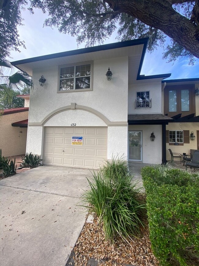 Building Photo - 1132 Ave De Las Casas