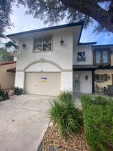 Building Photo - 1132 Ave De Las Casas