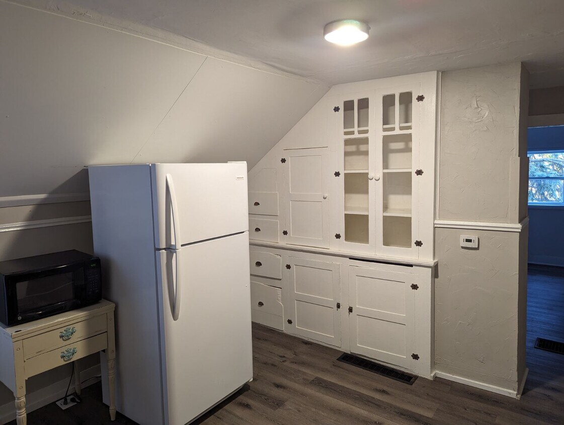Foto principal - 203 E Melendy St