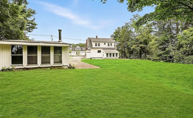 Building Photo - newly renovated 4 bdr farm house - rent to...