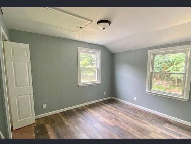 Building Photo - 244 Woodlawn Cir