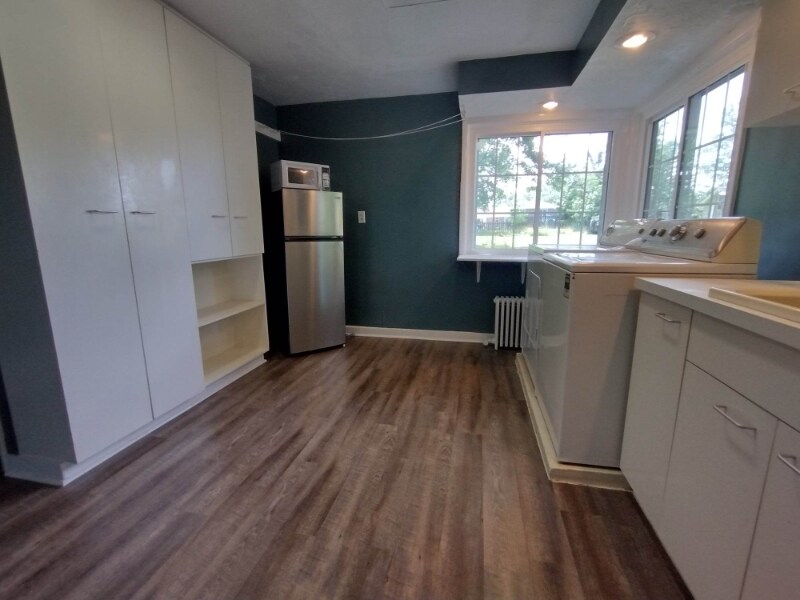 34460 Beachpark Dr Unit 4, Eastlake, OH 44095 Room for Rent in