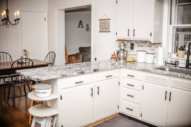 Building Photo - 130 N Grant St