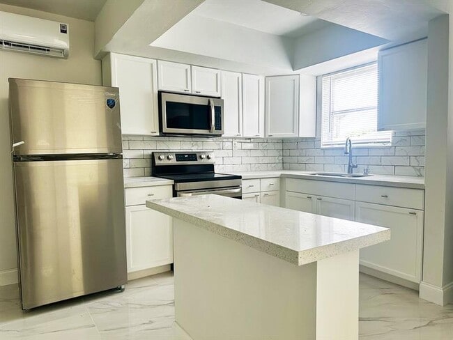 Foto del edificio - 425 SW 18th Ave