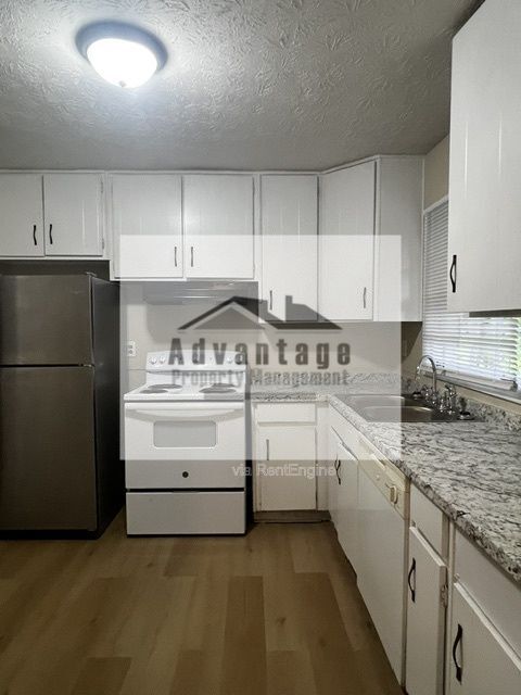 Building Photo - 6488 Veracruse Dr