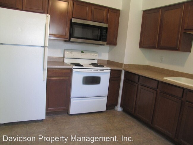 Building Photo - 5 br, 2 bath House - 2915 Flintridge Way