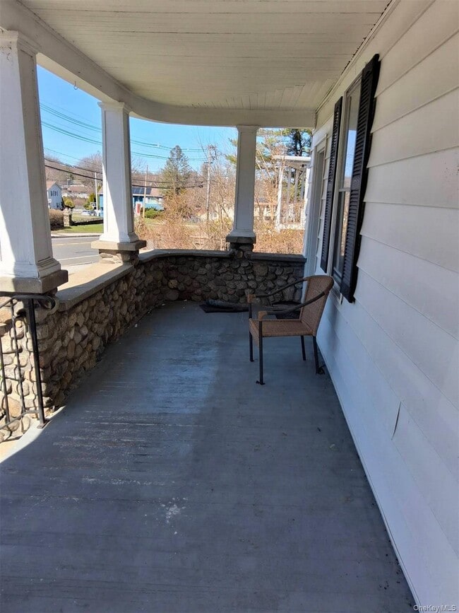 Building Photo - 34 Main St