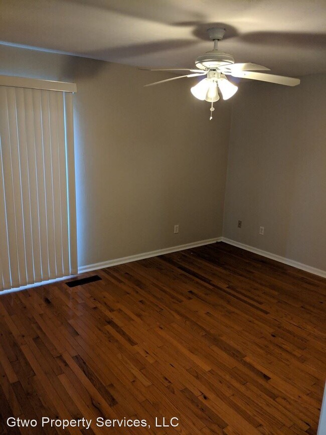 Building Photo - 2 br, 3 bath House - 1818 Larette Drive