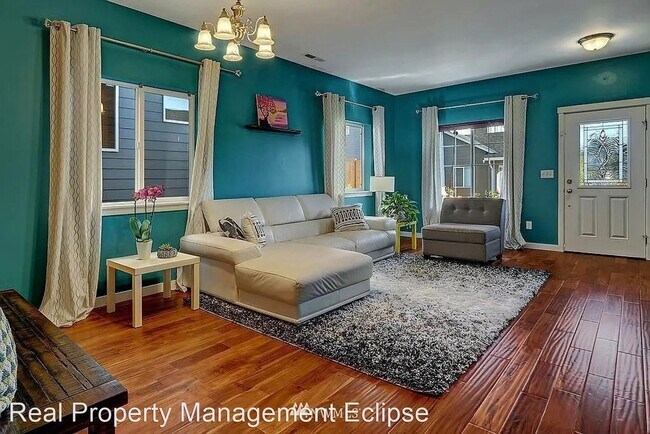 Building Photo - 3 br, 2.5 bath House - 22317 36th Ave. SE