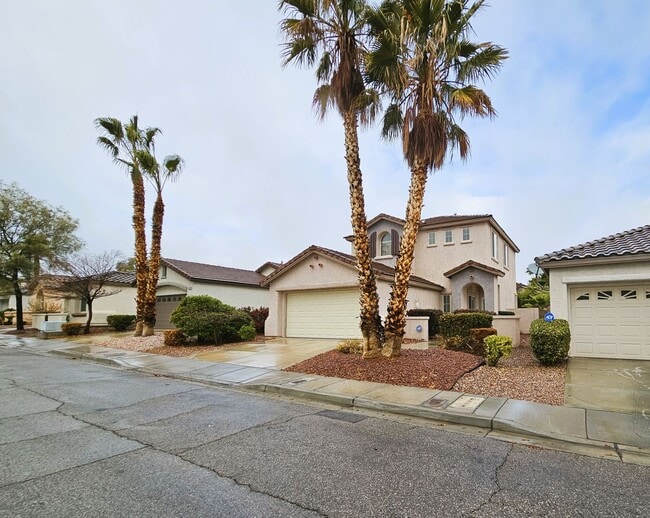 Building Photo - South Summerlin Home