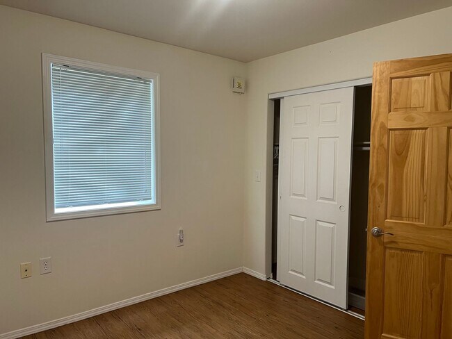 Foto del edificio - 2 Bed 1 Bath Single Family Home in North Pole- NO PETS