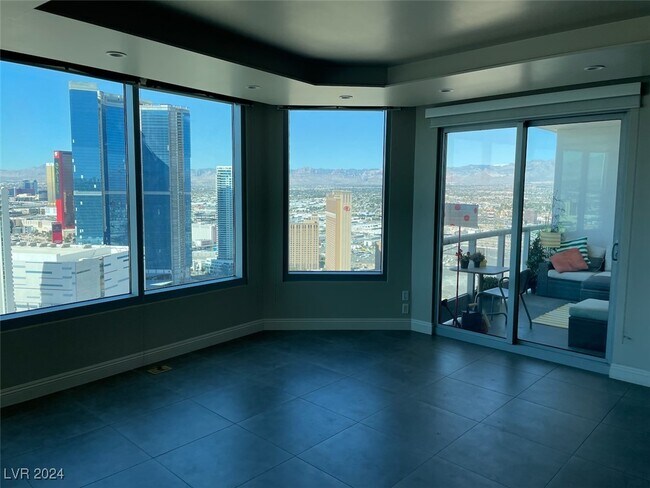 Foto del edificio - 222 Karen Ave