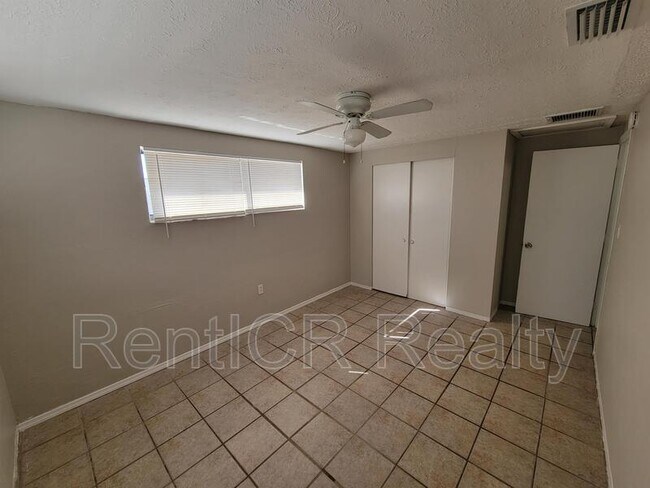 Building Photo - 7408 Sea Grape Ave