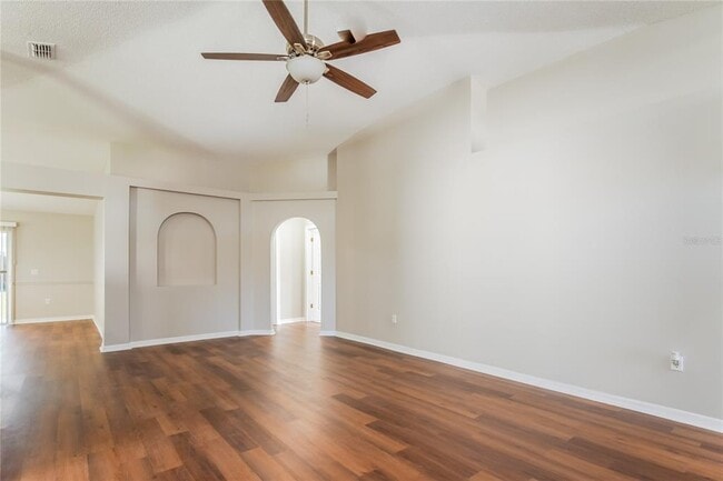 Building Photo - 930 Deming Dr