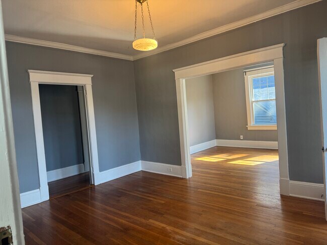 Foto del edificio - 160 -164 4th St NE