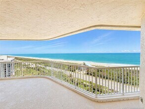Building Photo - 5051 N Hwy A1A