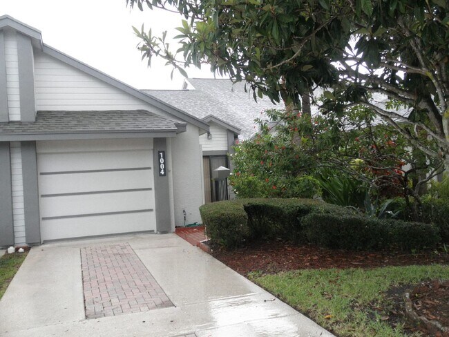 Foto del edificio - 1004 Landings Blvd