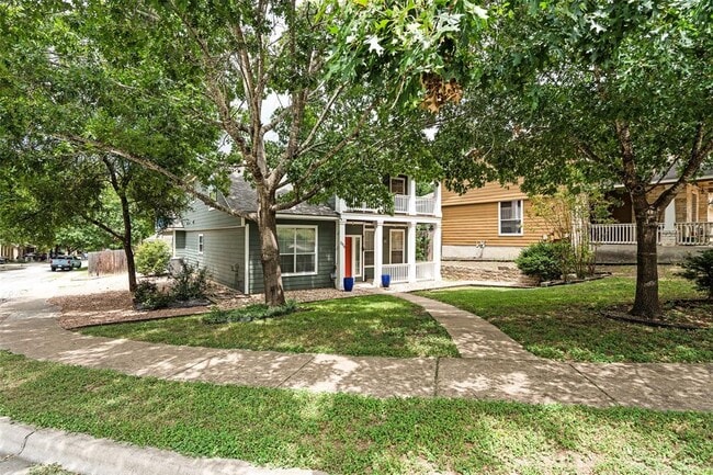 Foto del edificio - 2310 Sweet Clover Dr