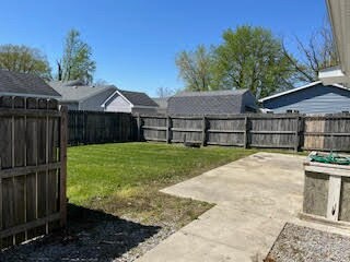 Foto principal - 2-132 Thompson Rd