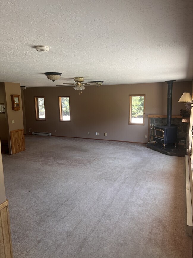 Foto del edificio - 32791 Bugle Ln