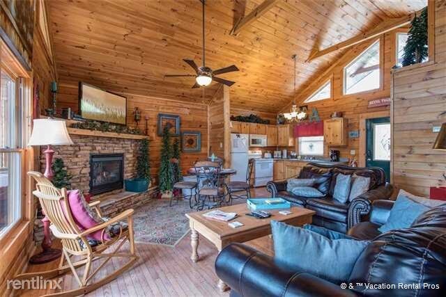 Foto principal - 1749 Mountain Shadows Way